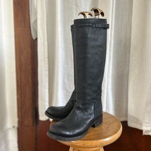 Vintage Y2K Black Leather Back Zip Tall Boots